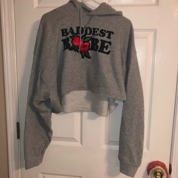 Grey cropped hoodie. - Picture 2 of 4